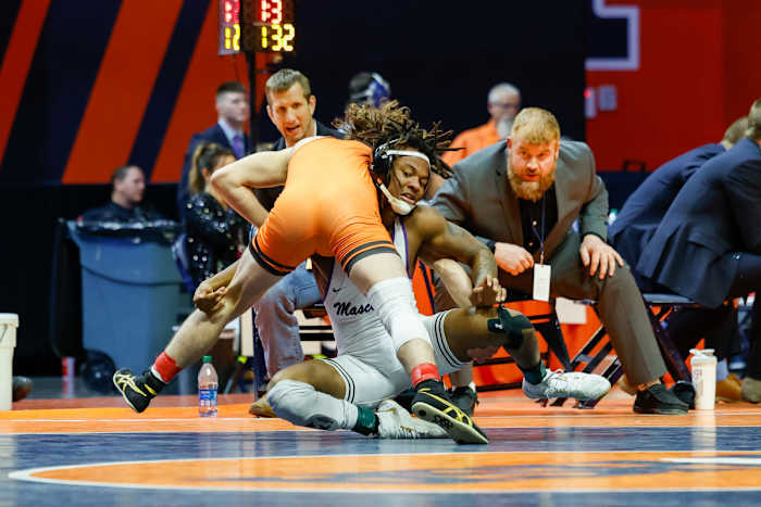 Illinois state wrestling championships February 18 2023 Nate Latsch 15428